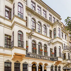 rezervați aici